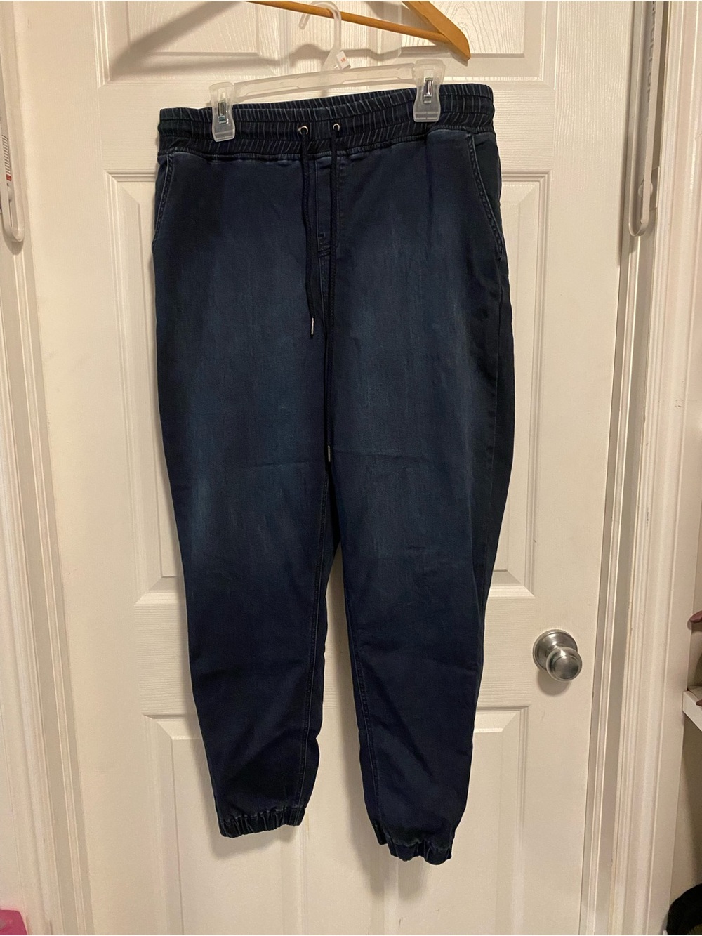 Women’s Navy Jogger Jeans - Classic Casual Fit